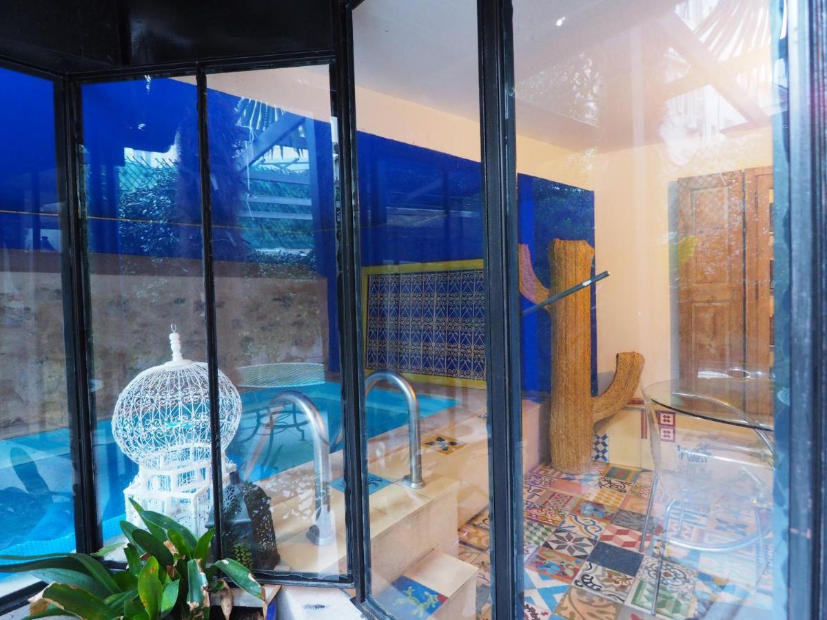 Chambres Et Table D'Hotes Le Jardin De Tesse Тулон Екстериор снимка