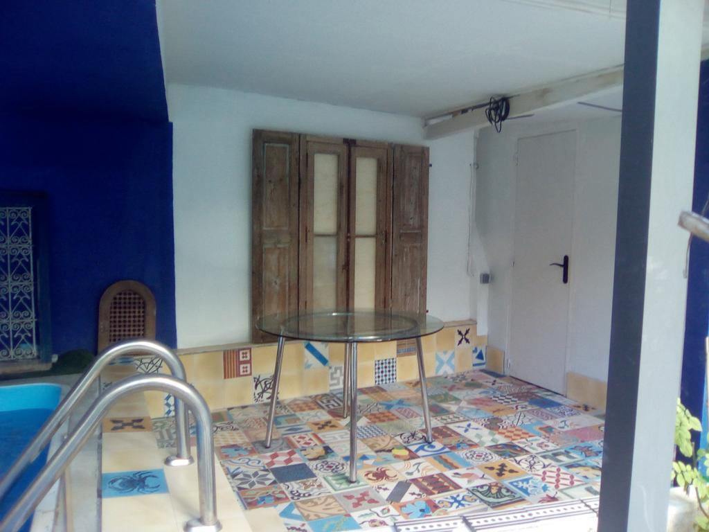 Chambres Et Table D'Hotes Le Jardin De Tesse Тулон Екстериор снимка