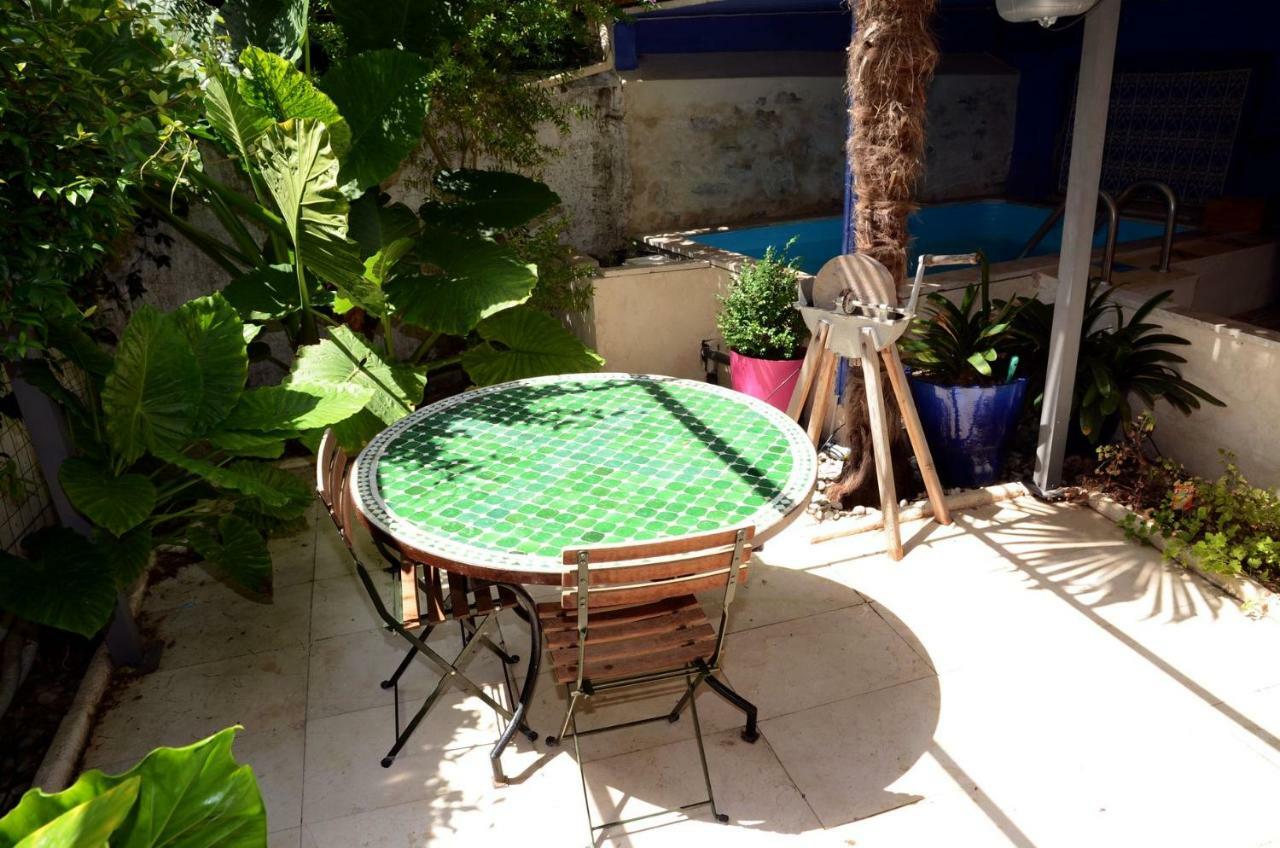 Chambres Et Table D'Hotes Le Jardin De Tesse Тулон Екстериор снимка